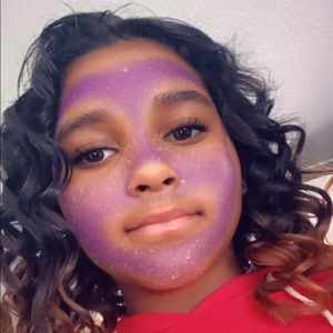 Meet your Posher, Janassy